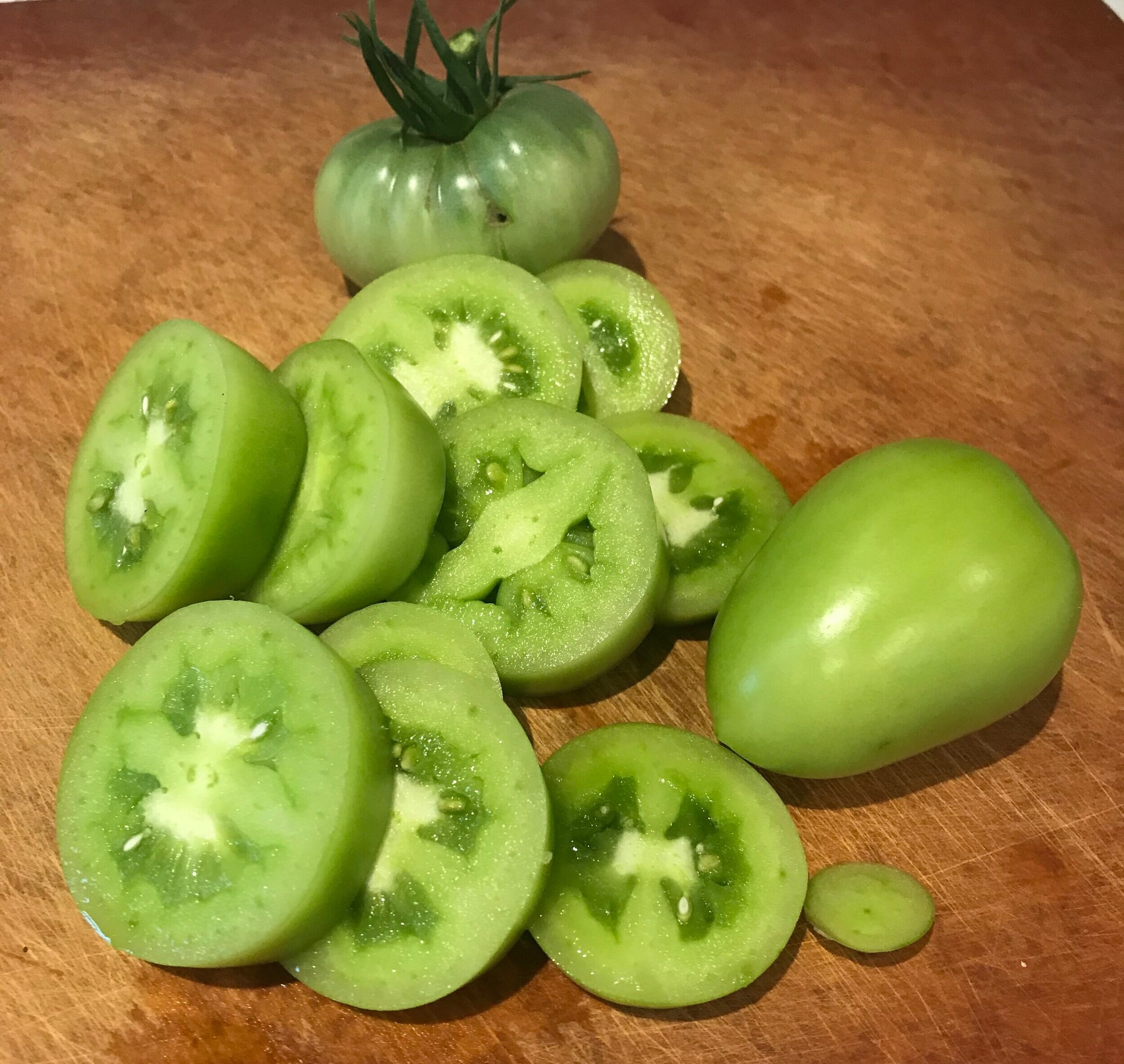 Does the green tomato have any health benefits for men?